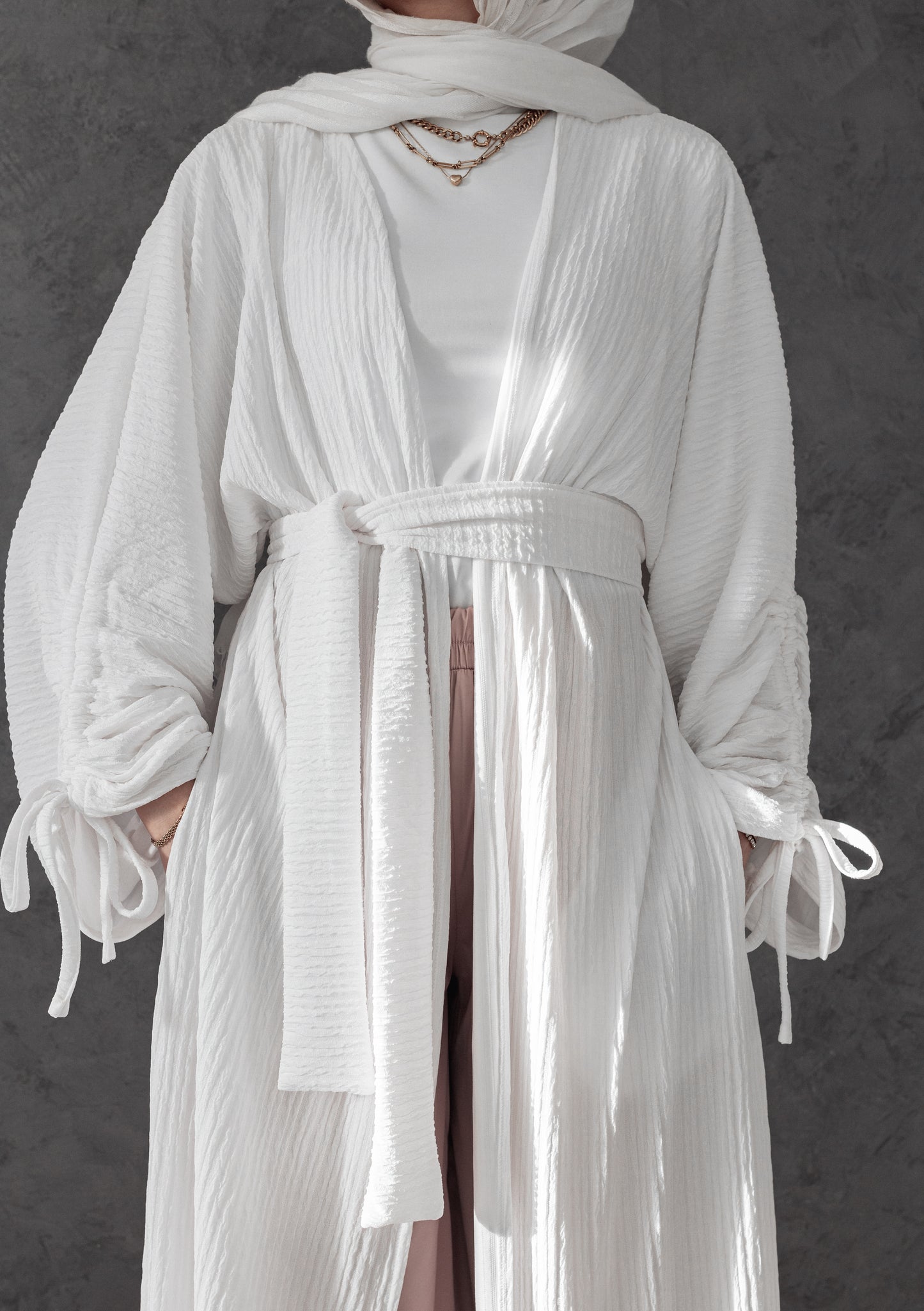 Crushed cardigan in white