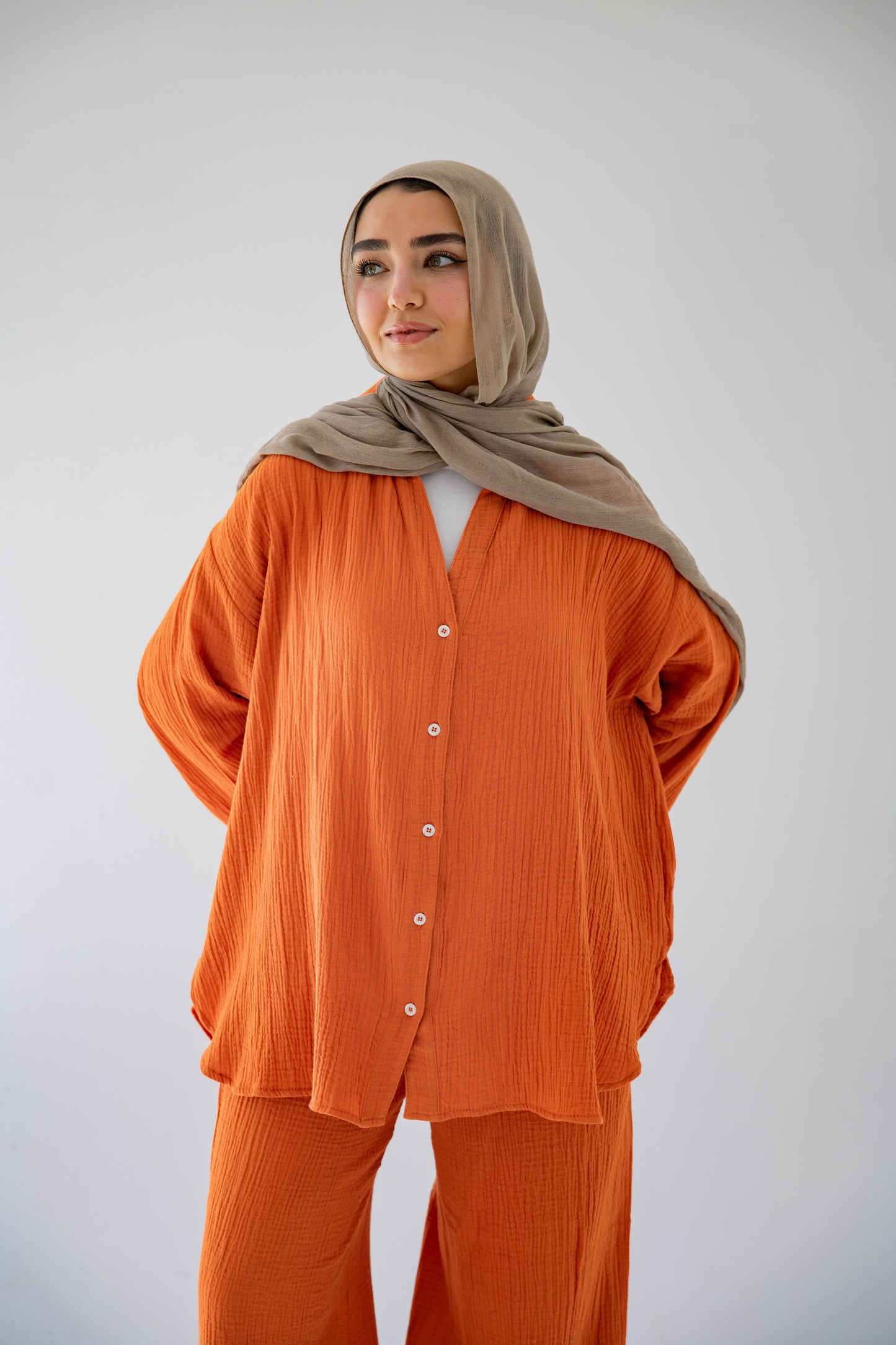 The breezy set in tangerine earth