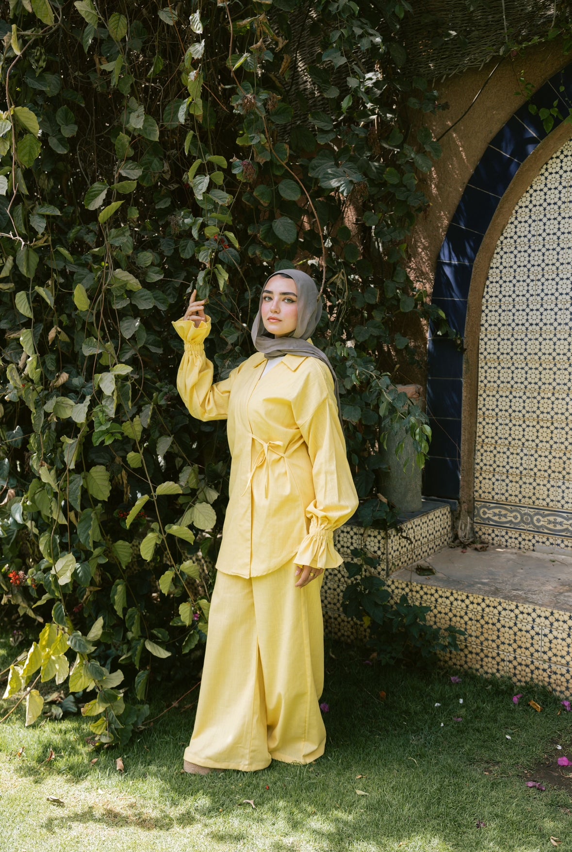 ASMC linen set in sunlight