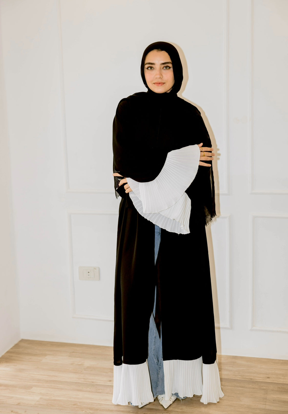 Grace Abaya in black
