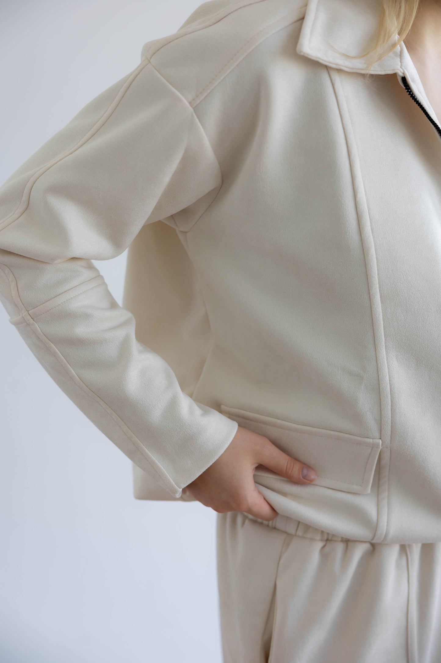 On Track set In off-White