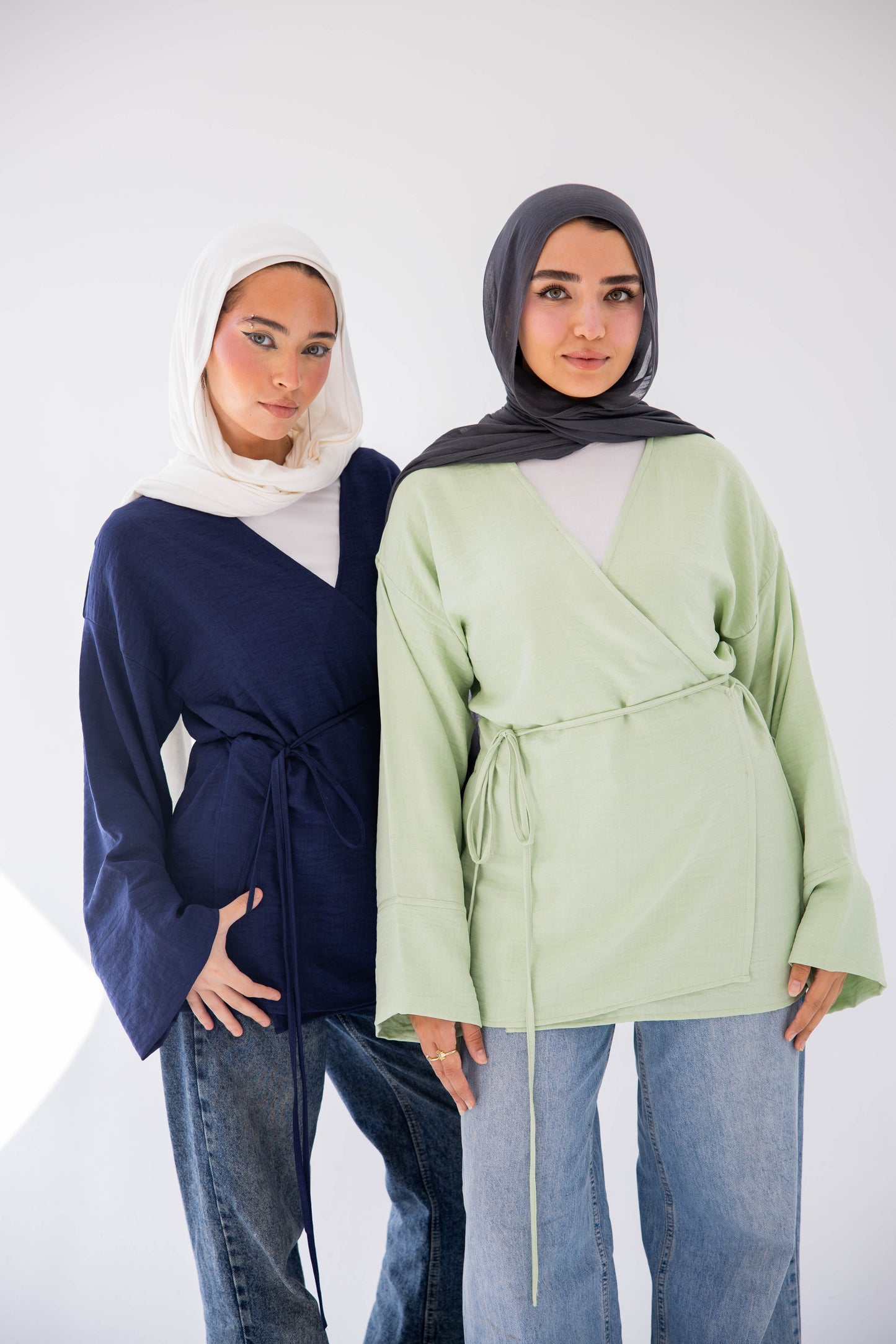 Luna wrap in navy blue