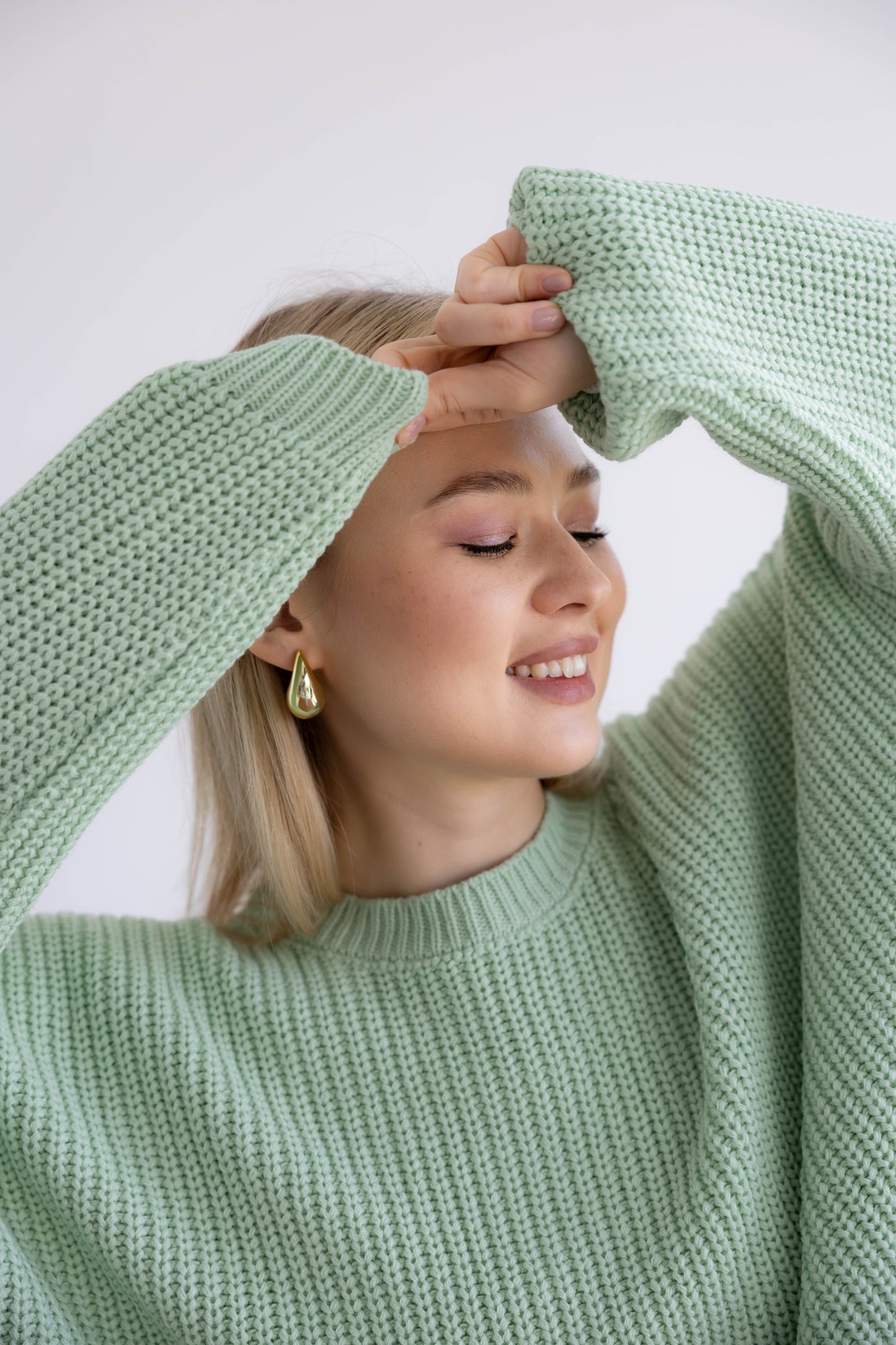 Bubblegum Knit Pullover In Mint