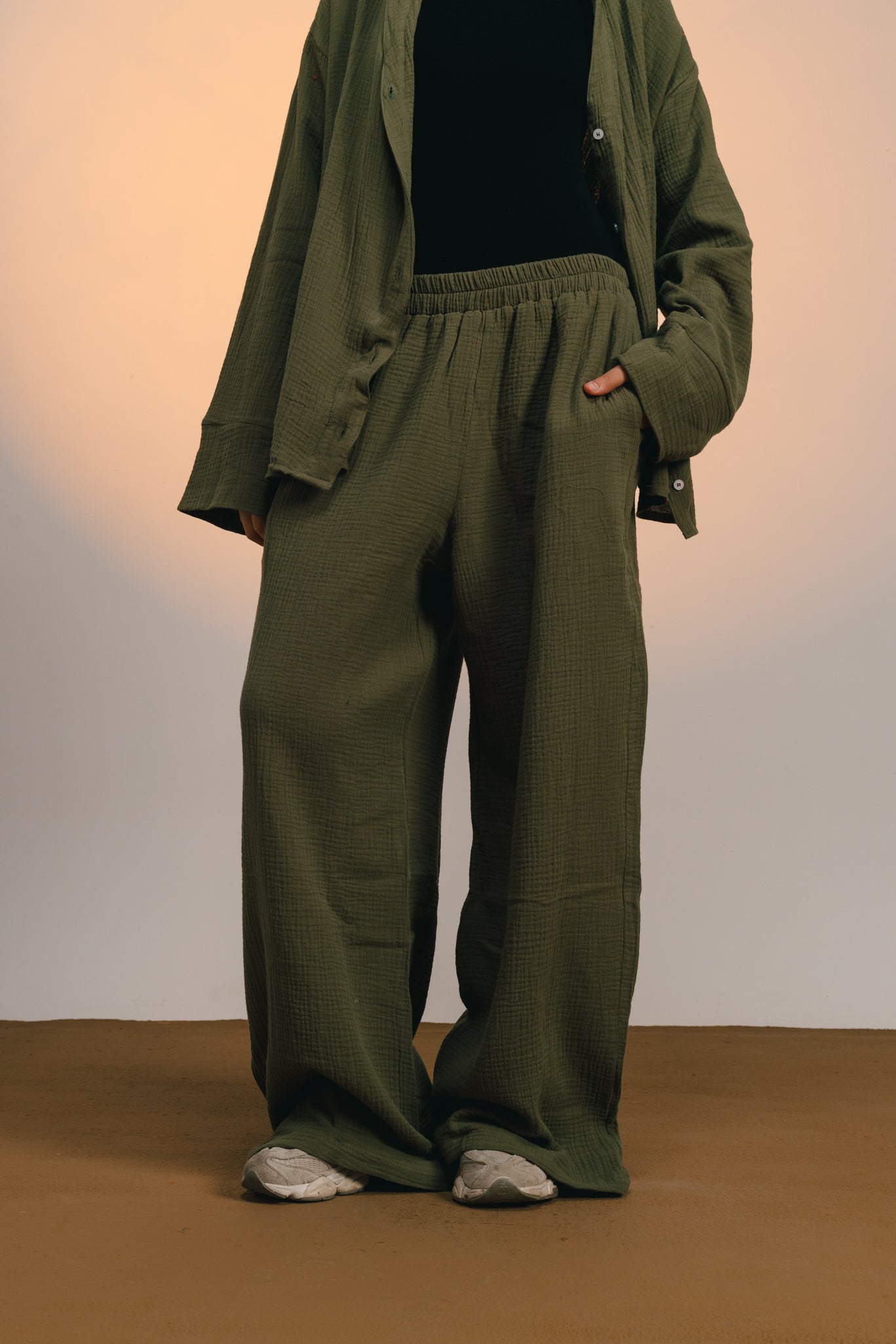 The breezy set in Dark olive