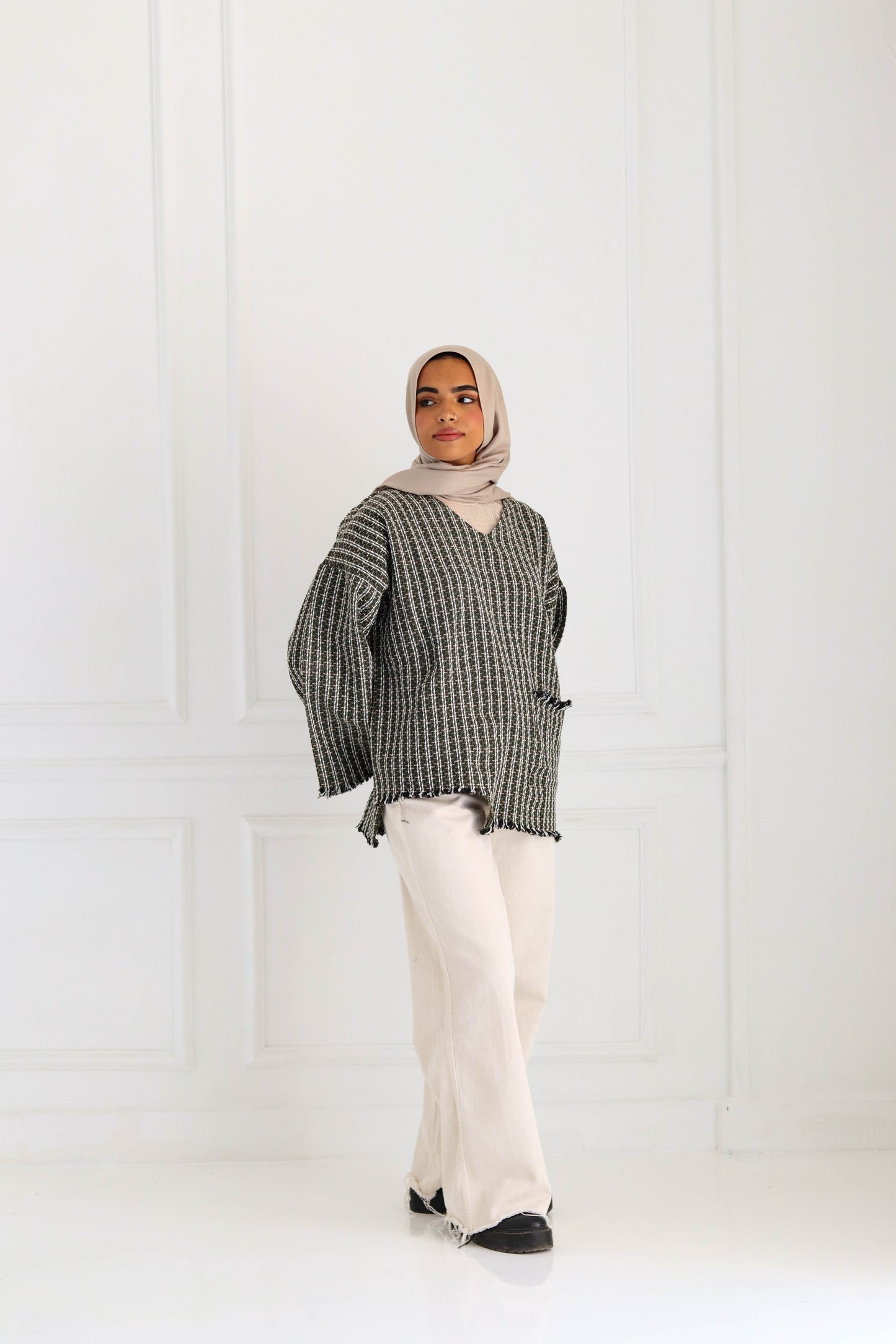 XO' Tweed top in olive