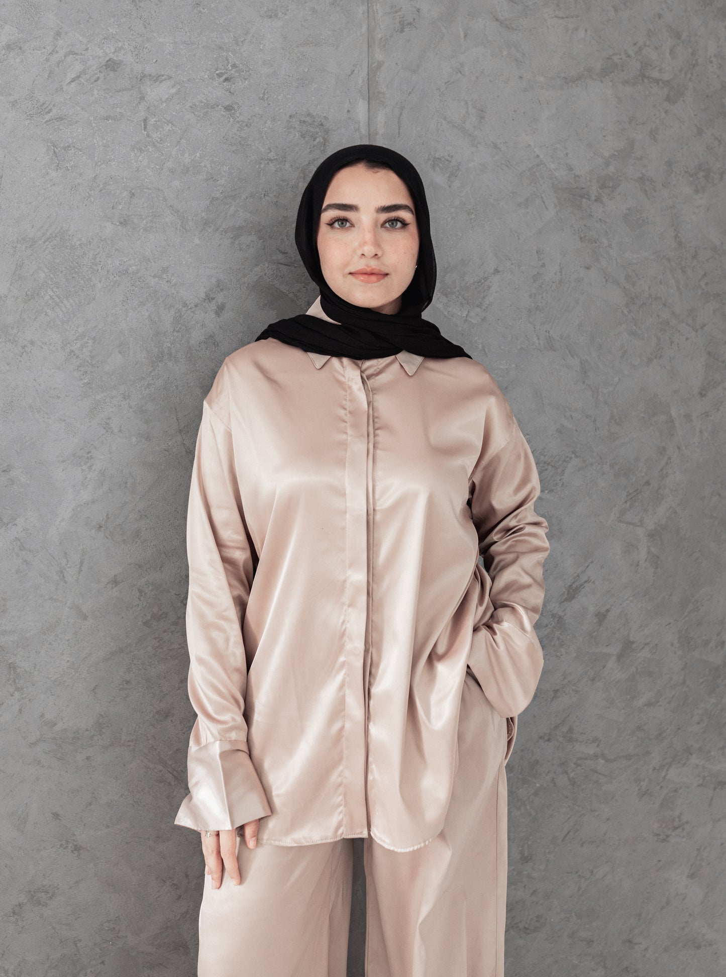 Love me silk set in cafe‘