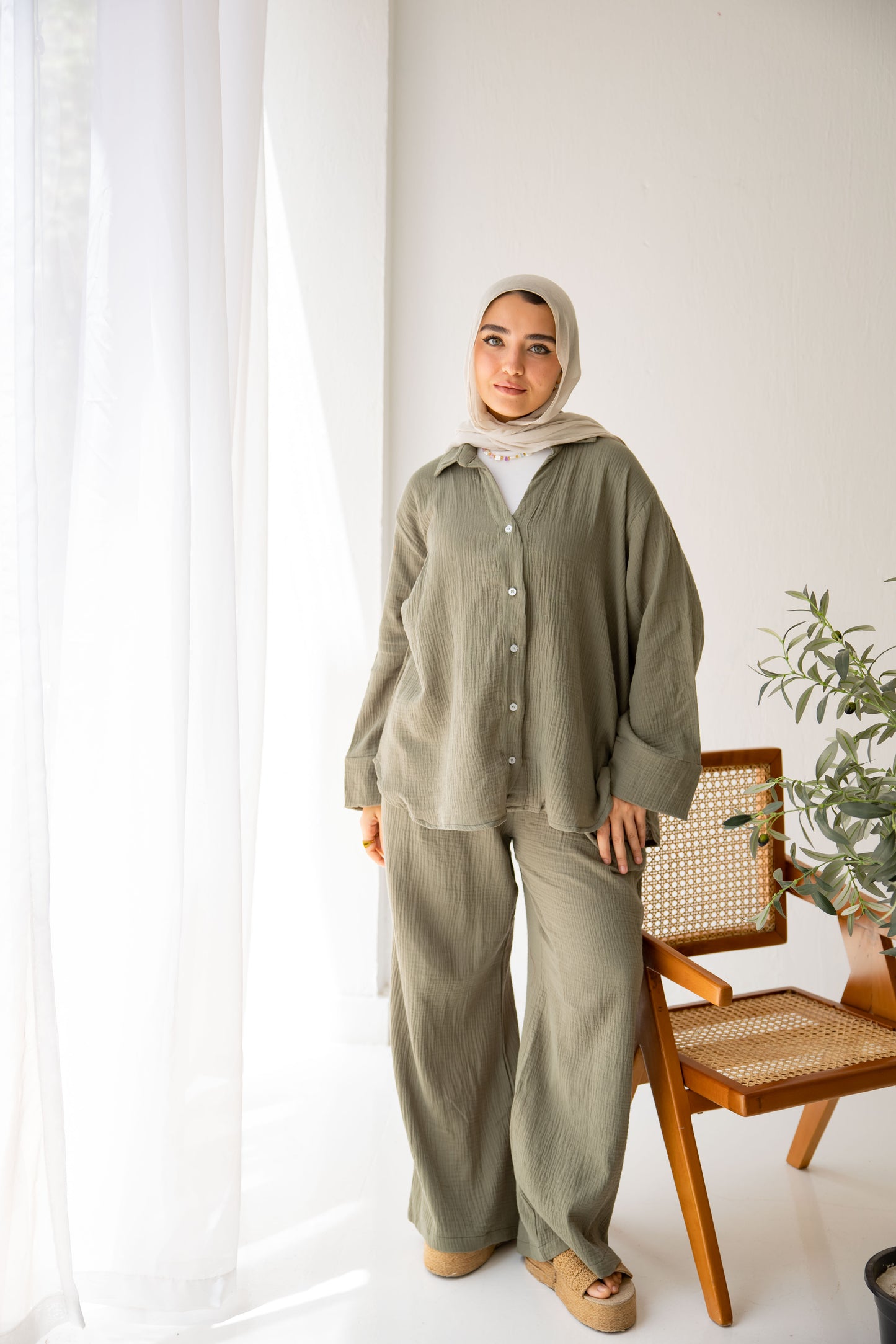 The breezy set in light olive