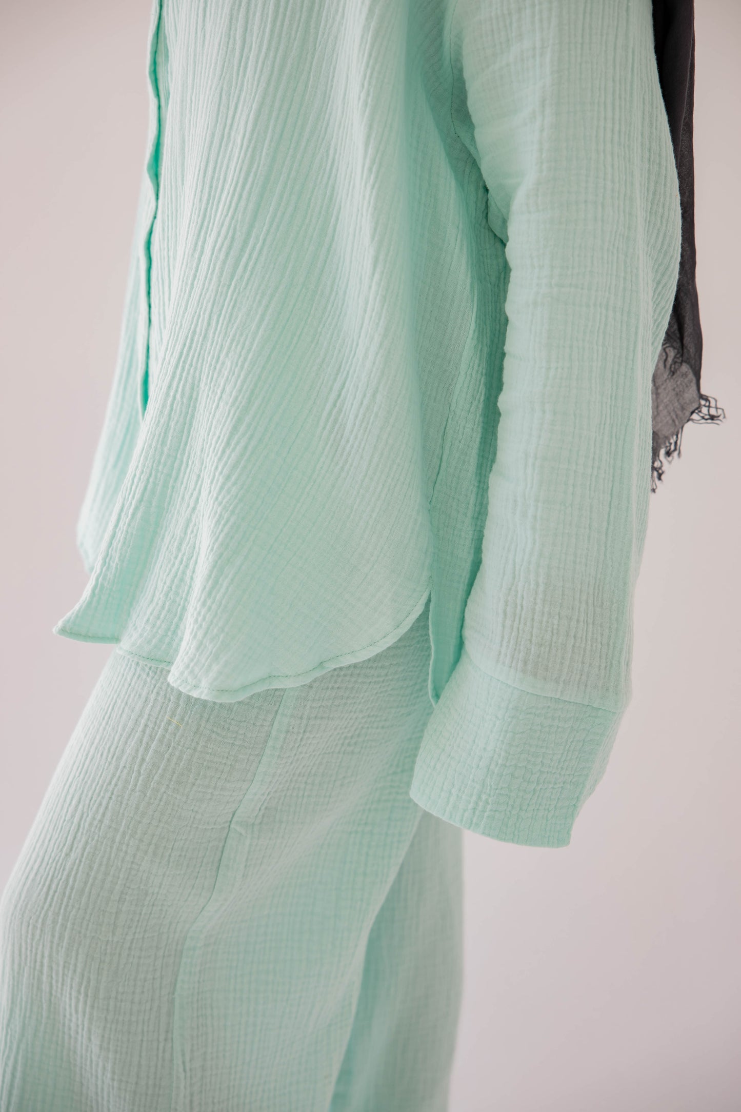 The breezy set in aqua blue