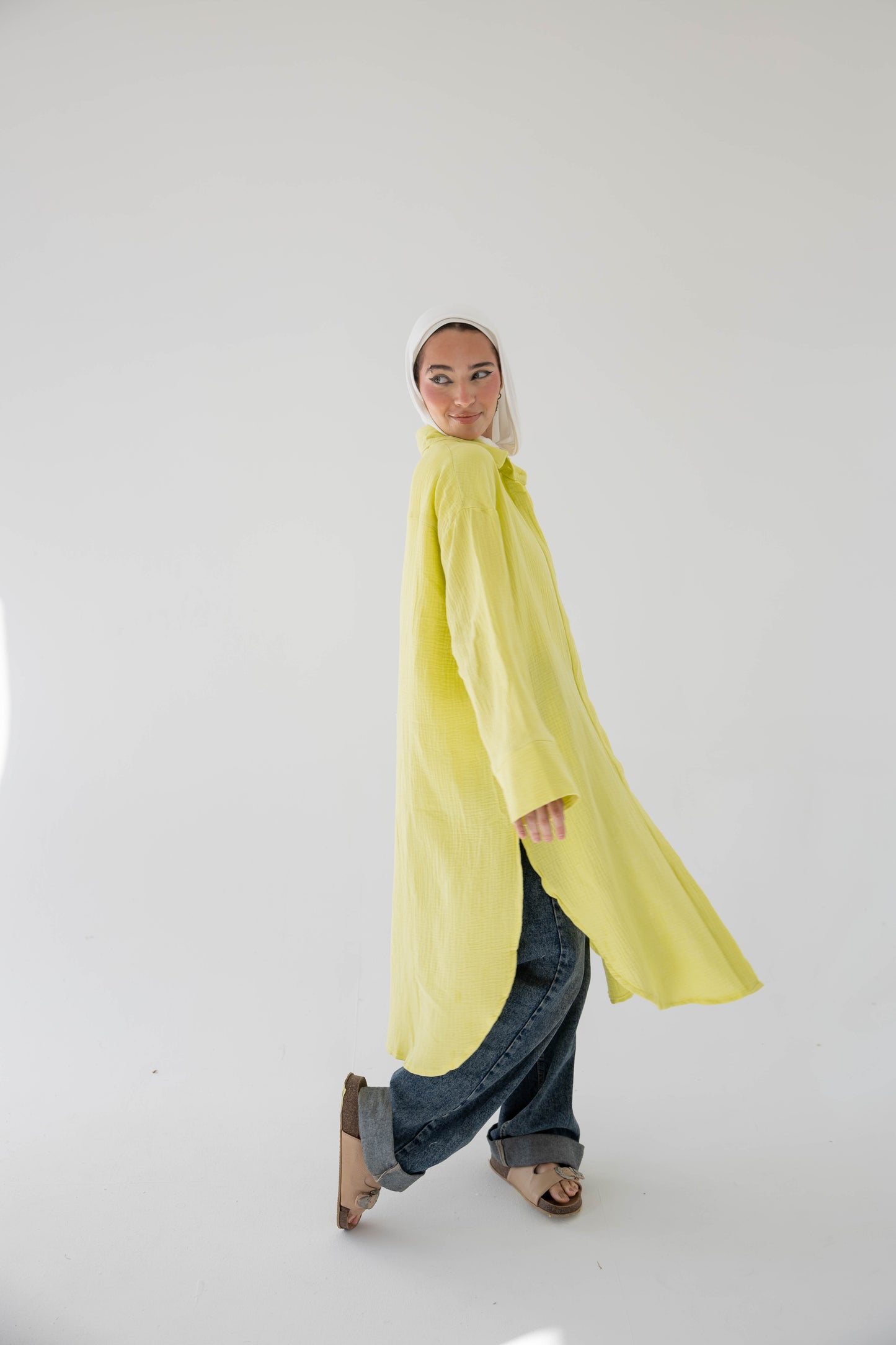 Crinkled linen long shirt in lime green