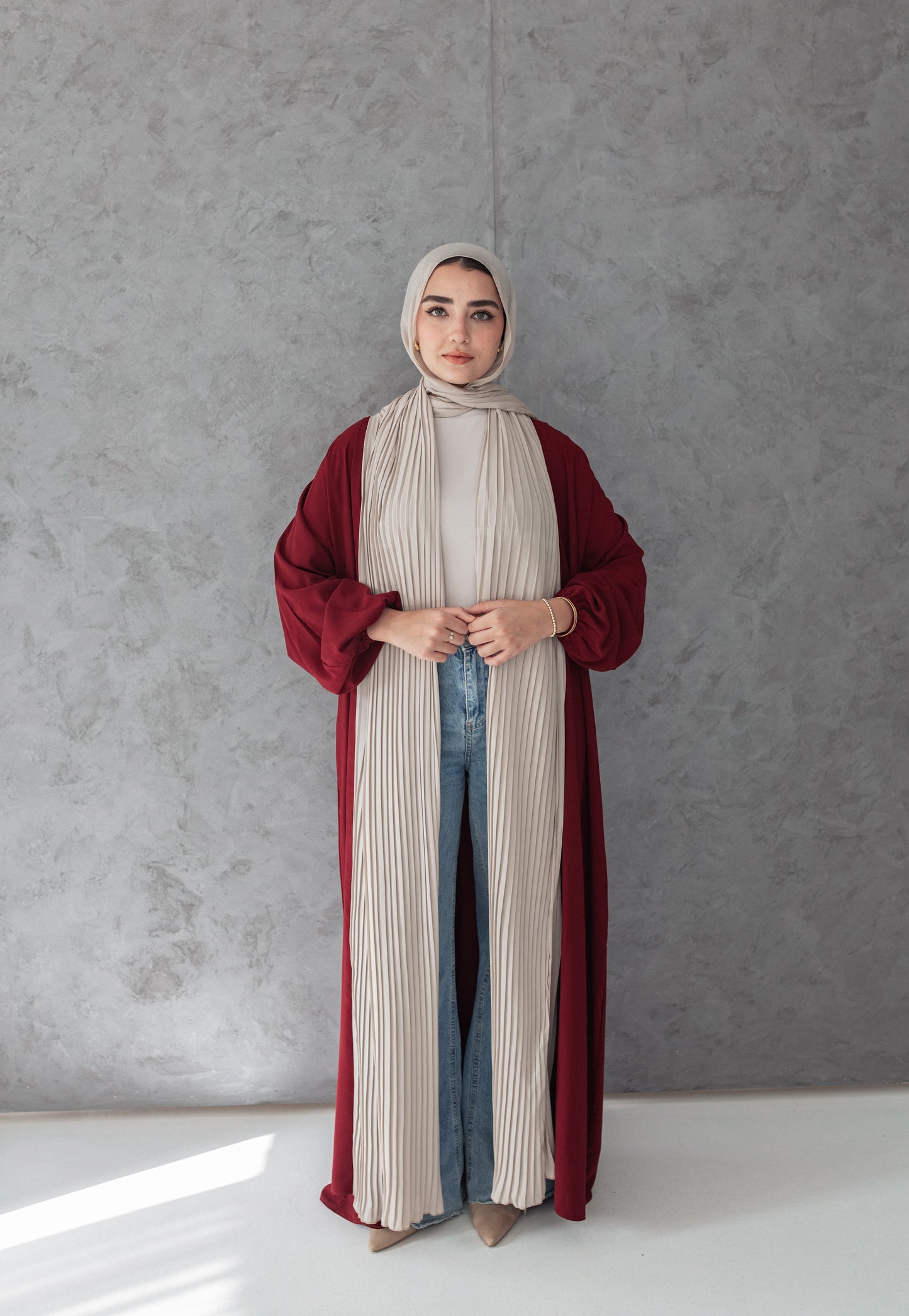 Elara abaya in deep red