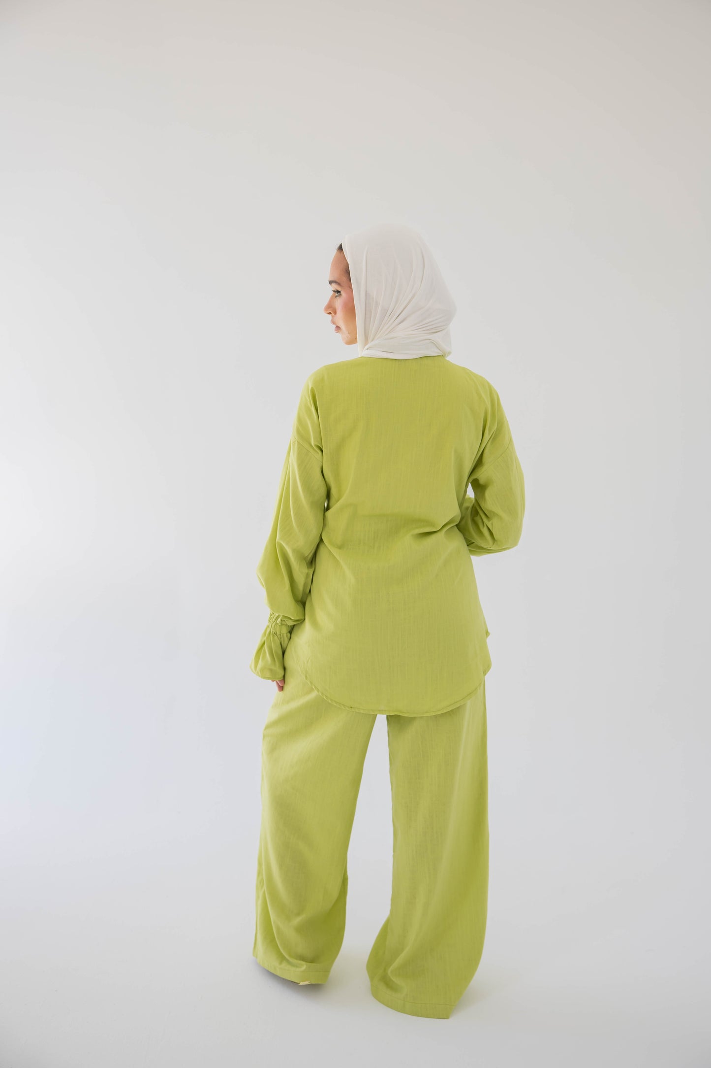 ASMC linen set in Electric Green