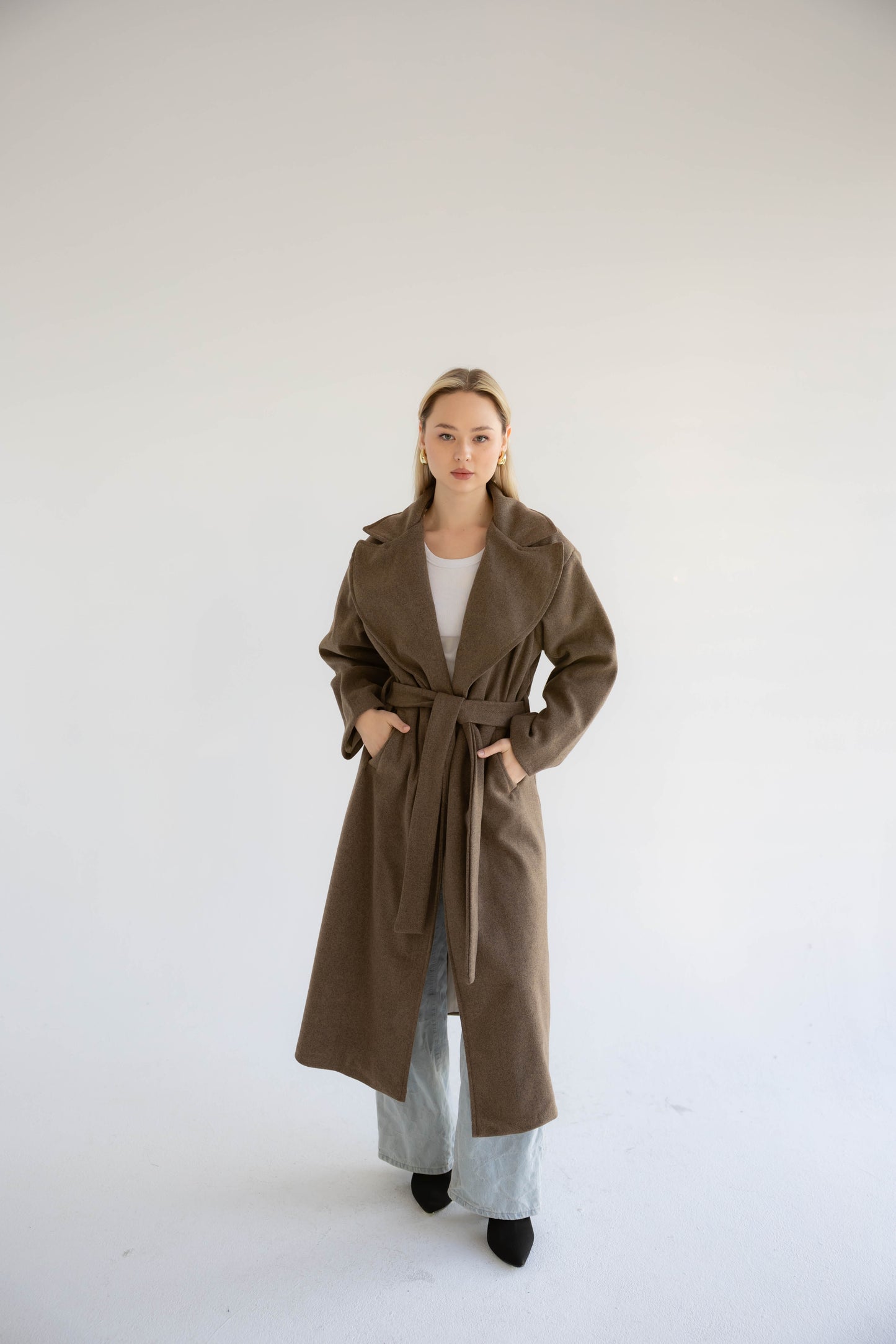 Snow Grace Coat In Coffee Bean