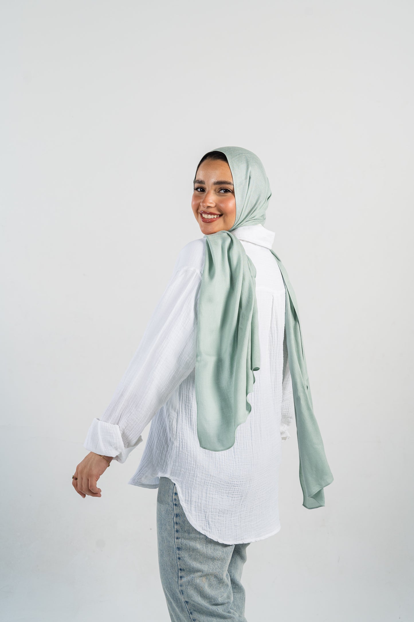 Crinkled linen shirt in white