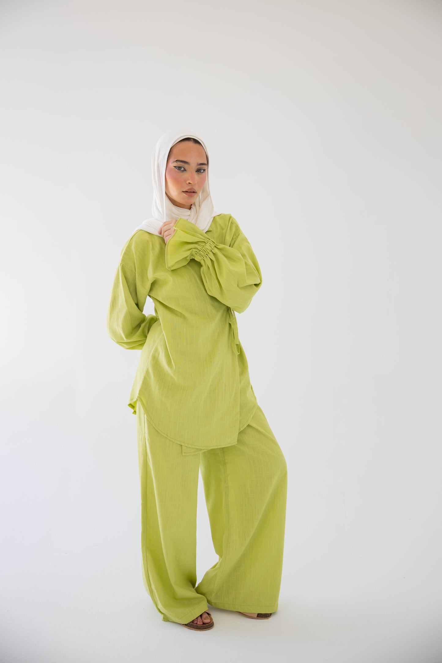 ASMC linen set in Electric Green