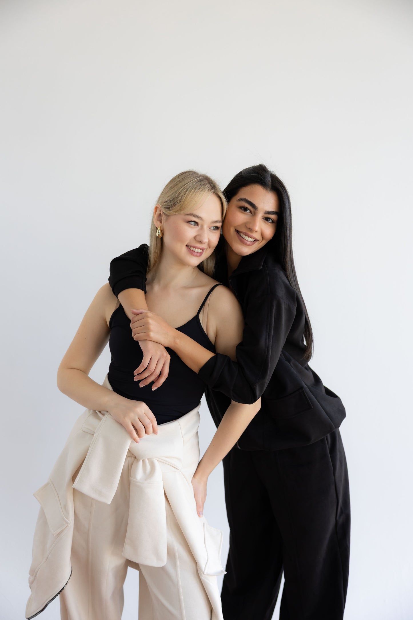 On Track Set In Black