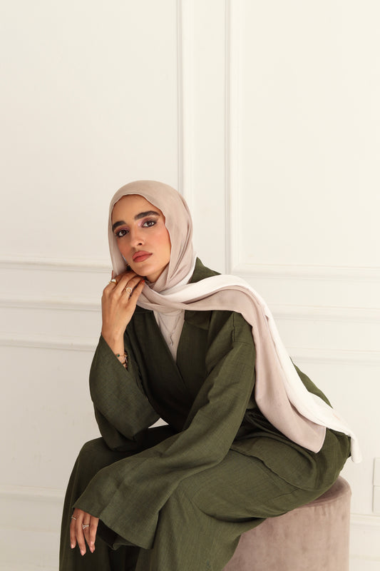 The practical set in deep olive