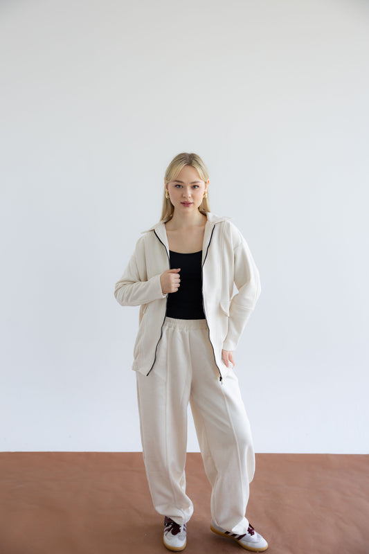 On Track set In off-White