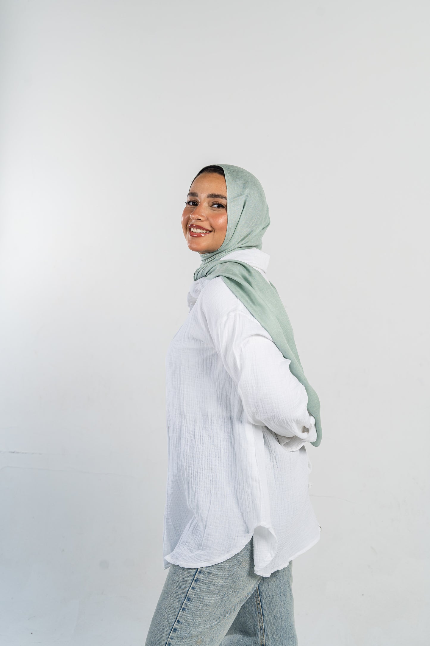 Crinkled linen shirt in white