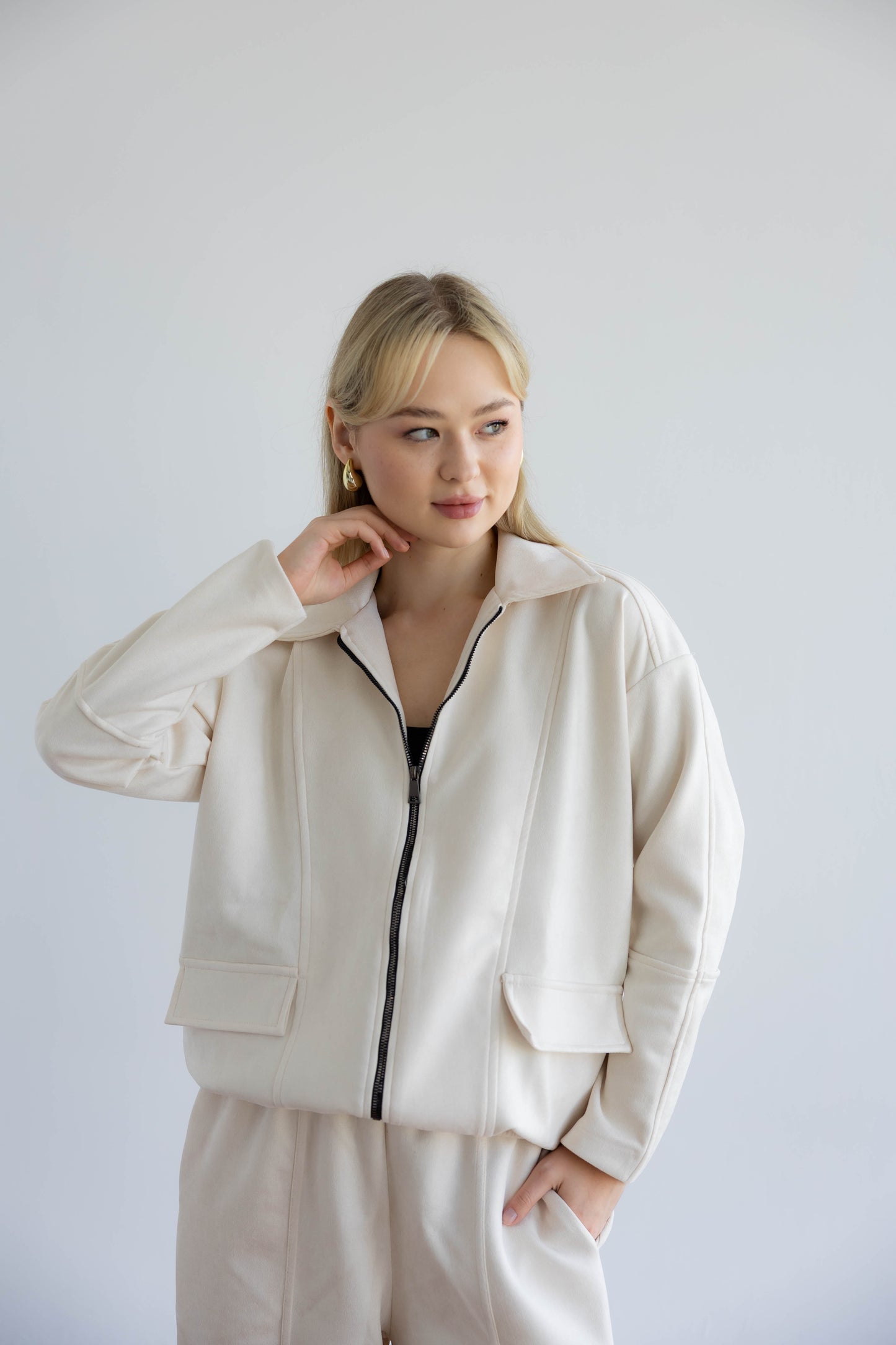 On Track set In off-White