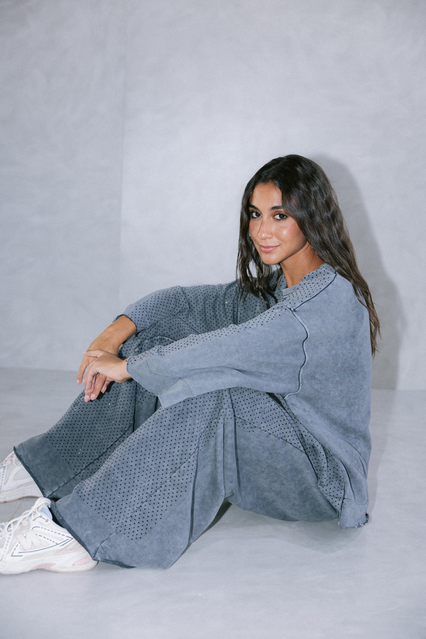 Relaxed Studded Set - Grey