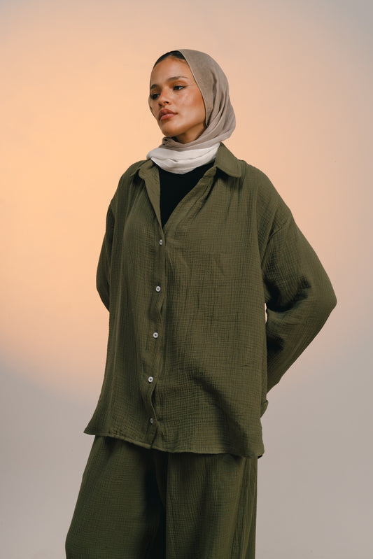 The breezy top in olive