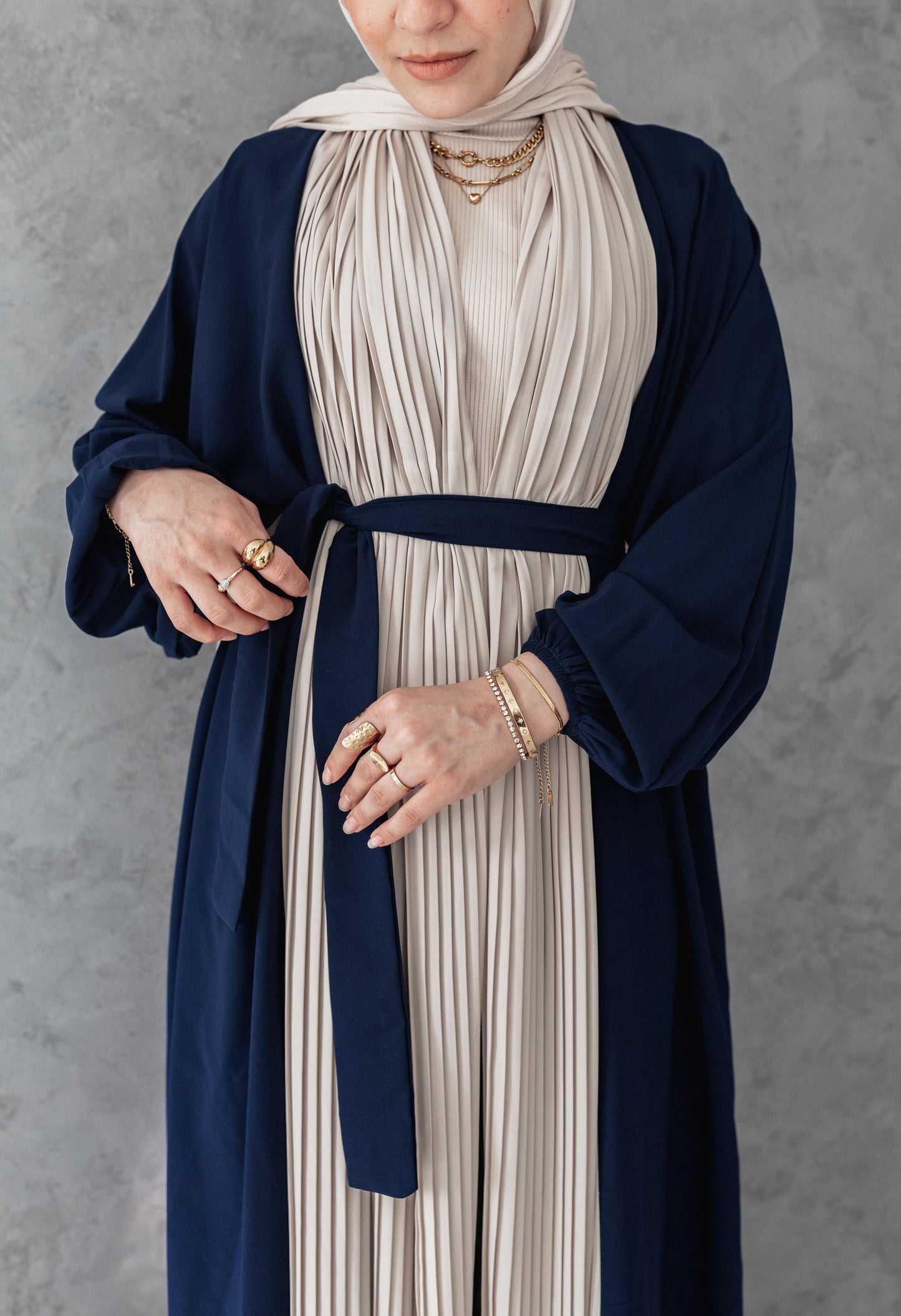 Elara abaya in navy blue