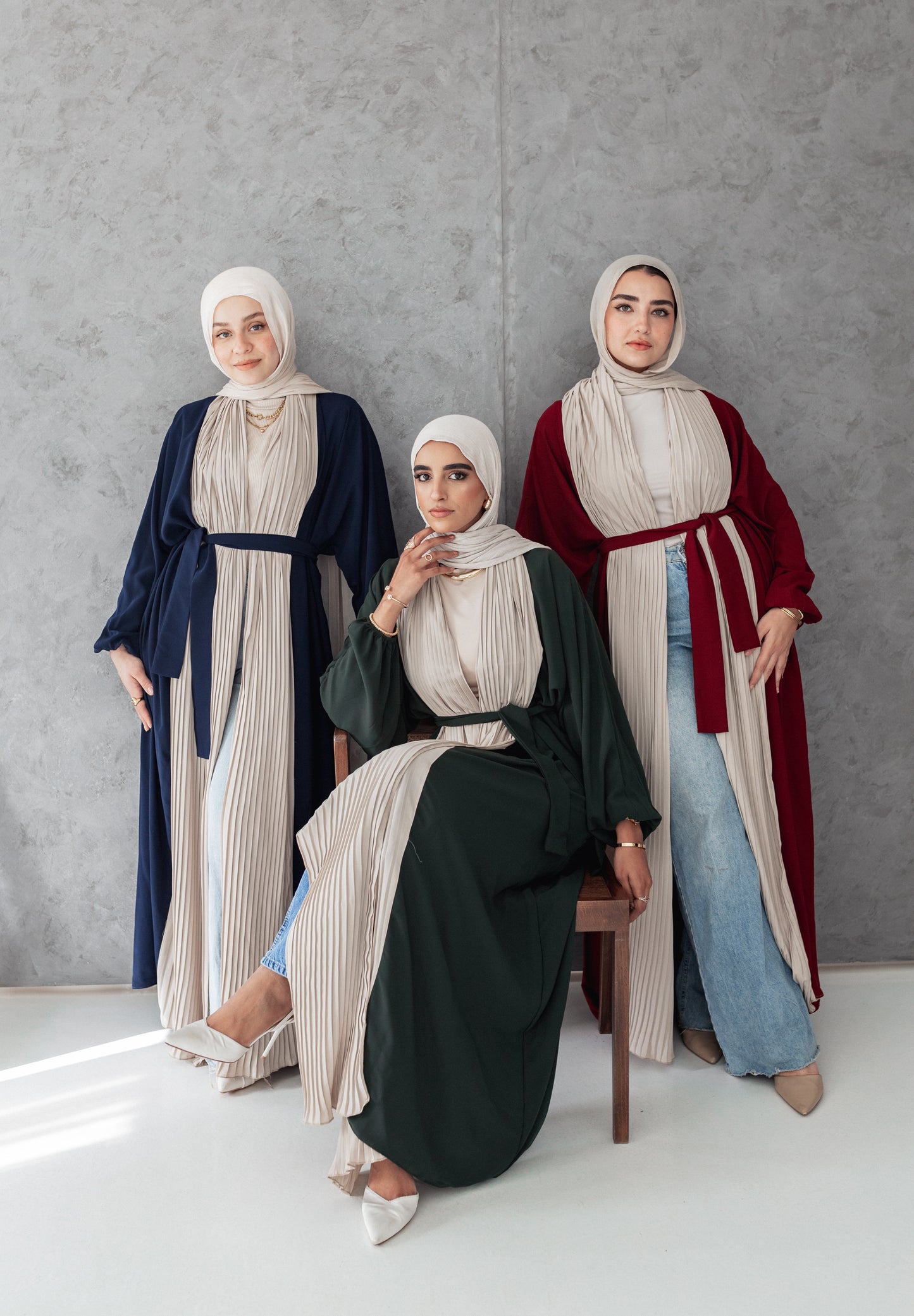Elara abaya in navy blue