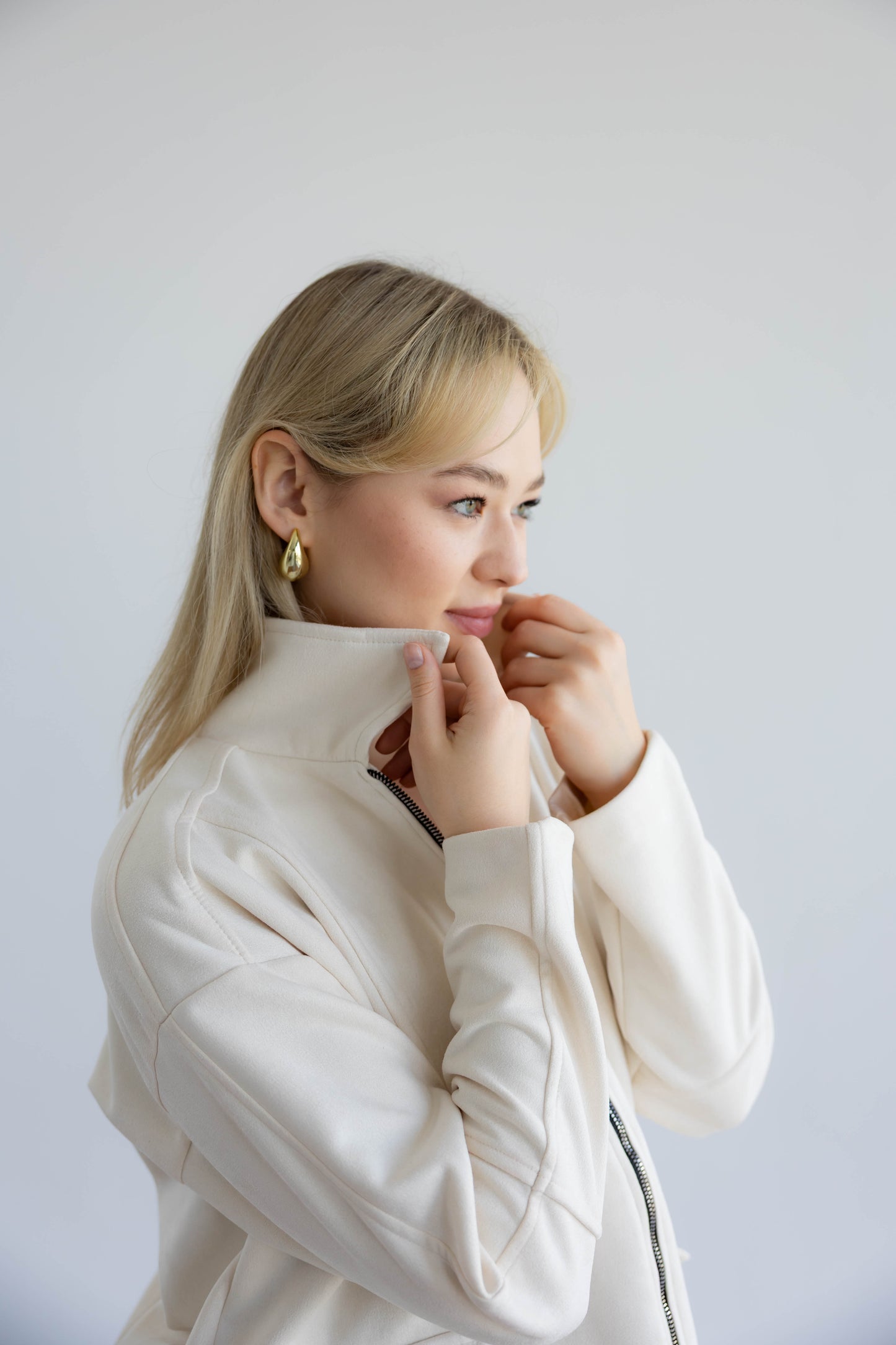 On Track set In off-White