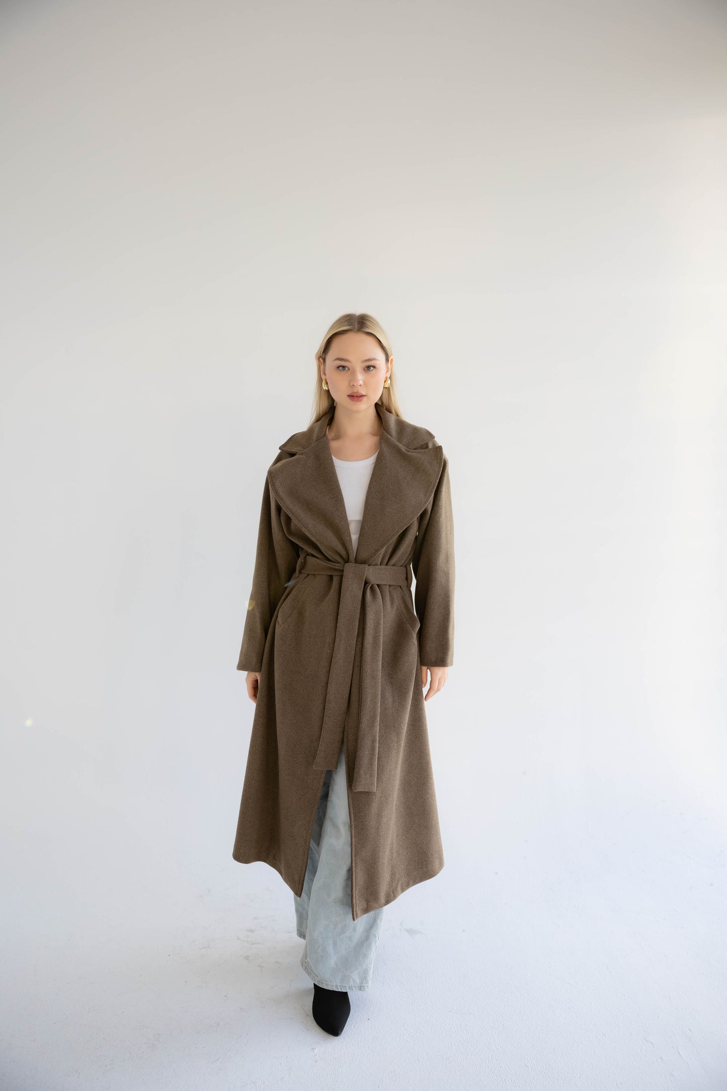 Snow Grace Coat In Coffee Bean