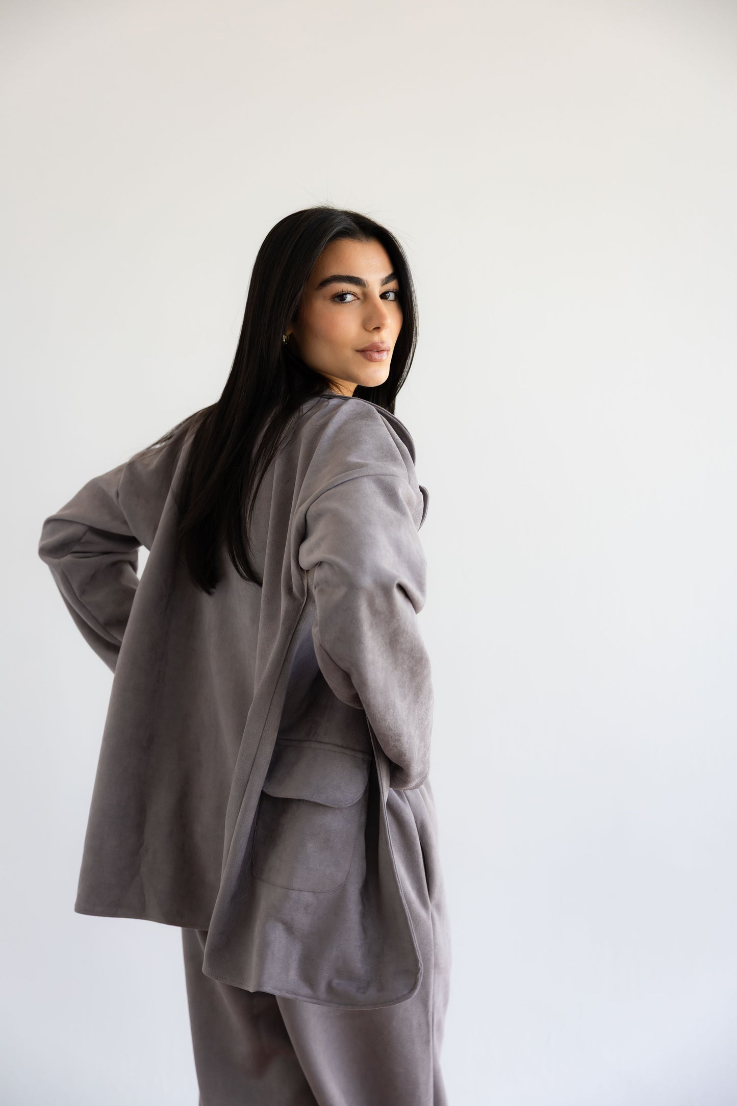 The Velvet Set In Grey