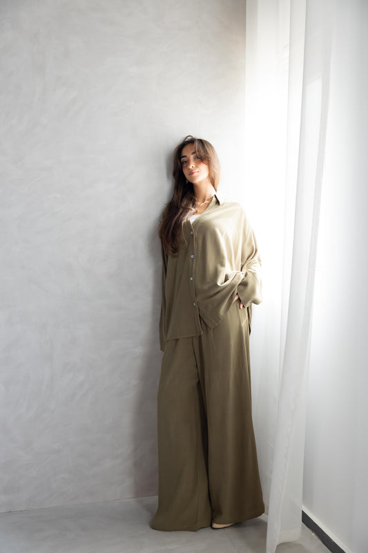 Soft Breeze Linen Set In Olive