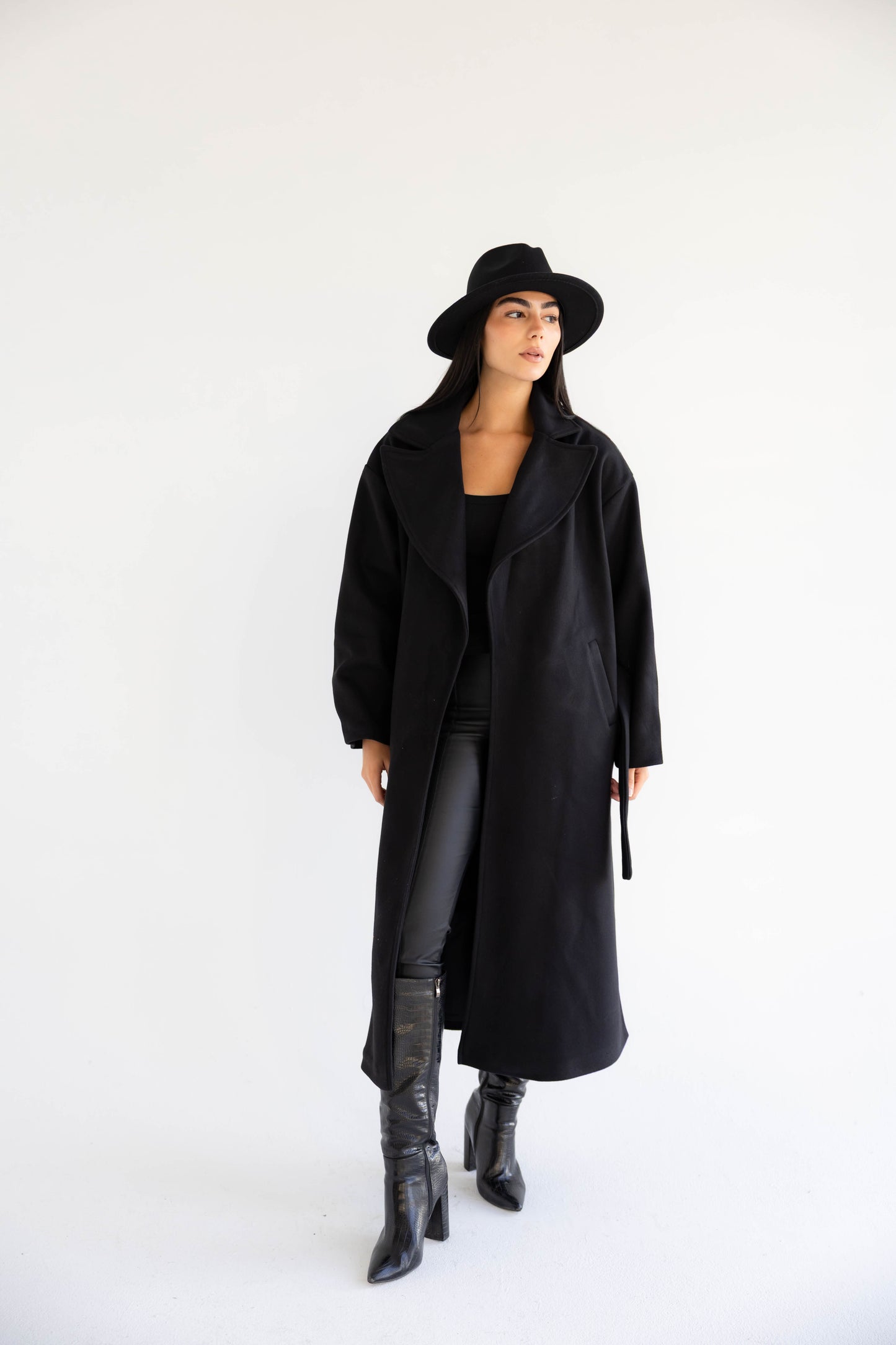 Snow Grace Coat In Black