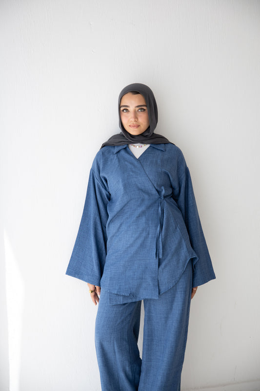 The practical set in washed blue
