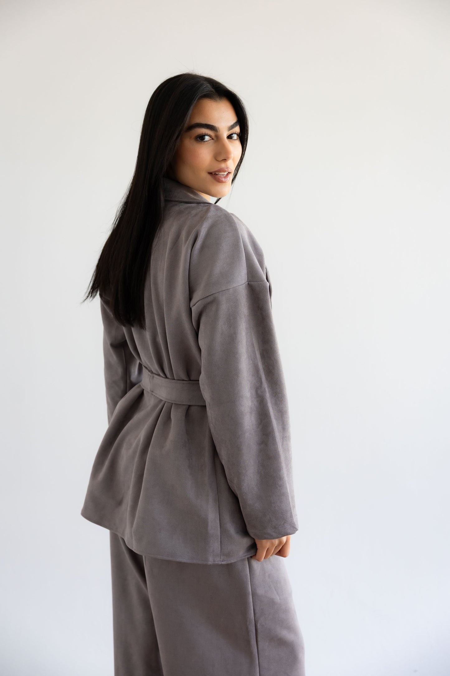 The Velvet Set In Grey