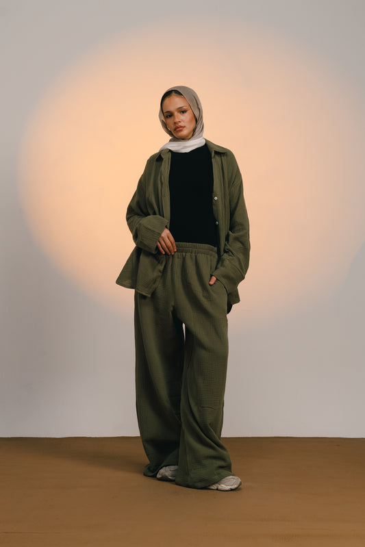 The breezy set in Dark olive