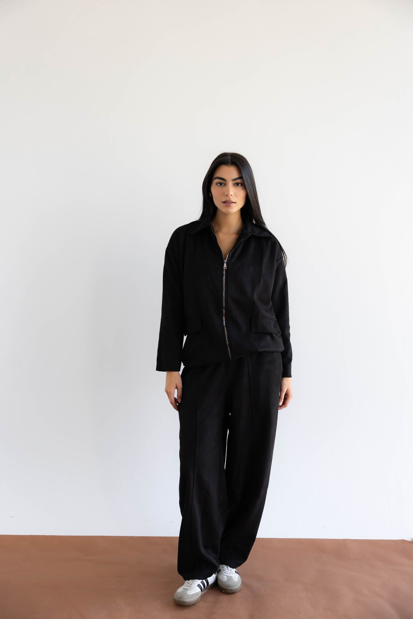 On Track Set In Black