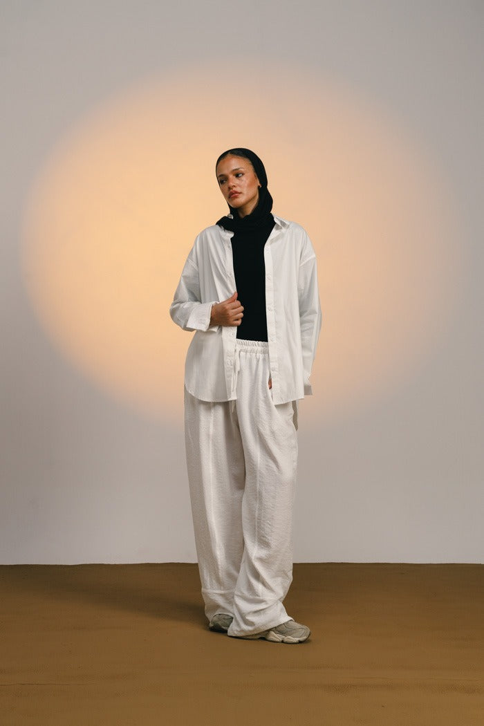 Whisper pants in white [ Non-Transparent ]