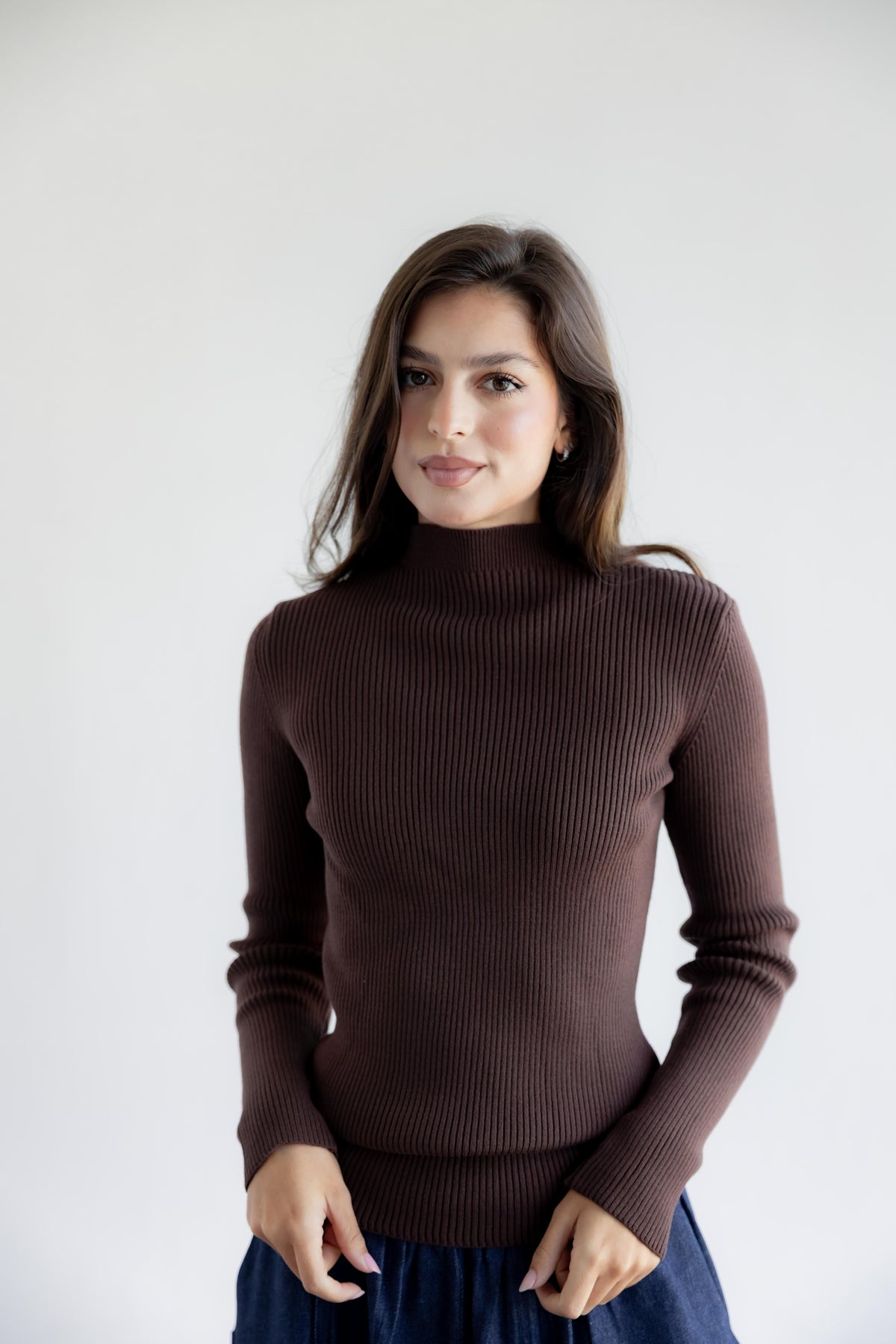 The Ribbed Knit Basic Top - Brown